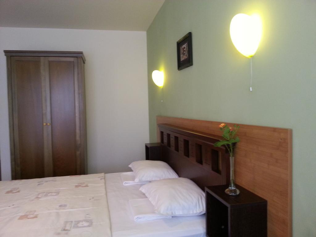 Sea View Family Hotel Kranevo Exterior photo